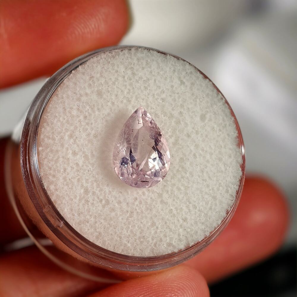 2.00ct Morganite Pear Cut Gemstone View 6